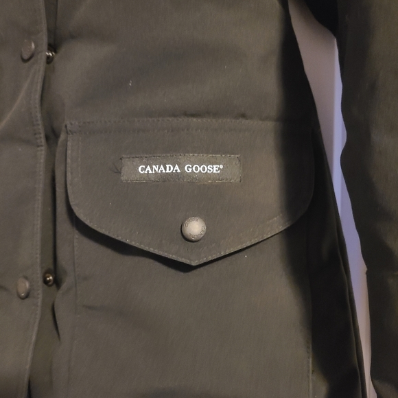 Canada Goose Womens Trillium Parka Size XS - Picture 4 of 16